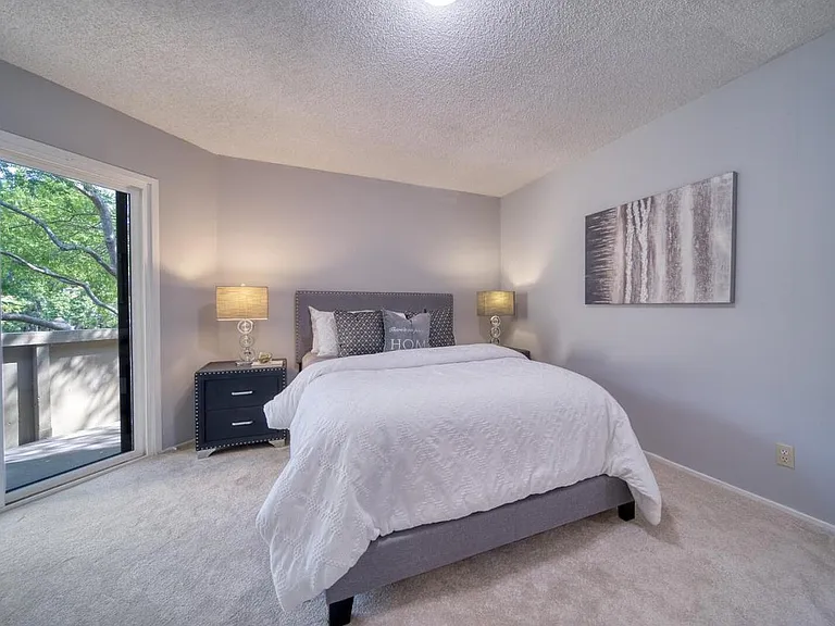 1178 N Abbott Ave — Photo 10