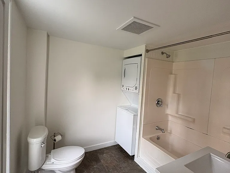 41 S Main St — Photo 14