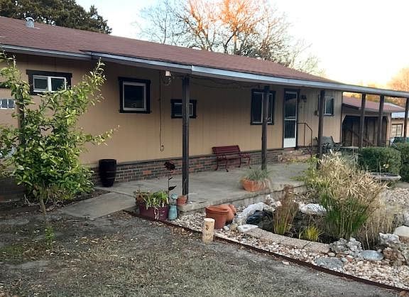 3rd image of 7509 Wood Cliff Dr
