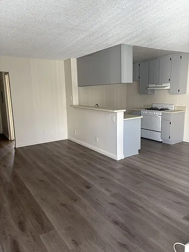Floor plan 214