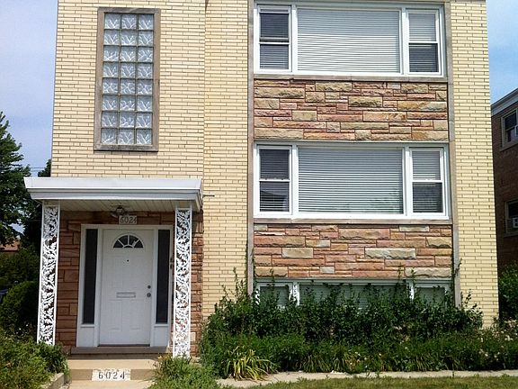 2nd image of 6024 W Gunnison St #1