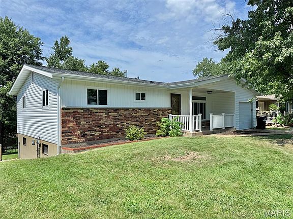 3rd image of 1249 Moonlight Dr