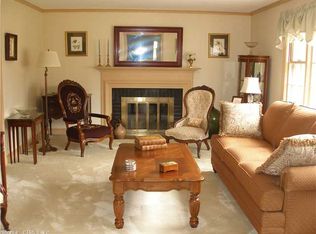 42 Belcrest Rd, West Hartford, CT 06107