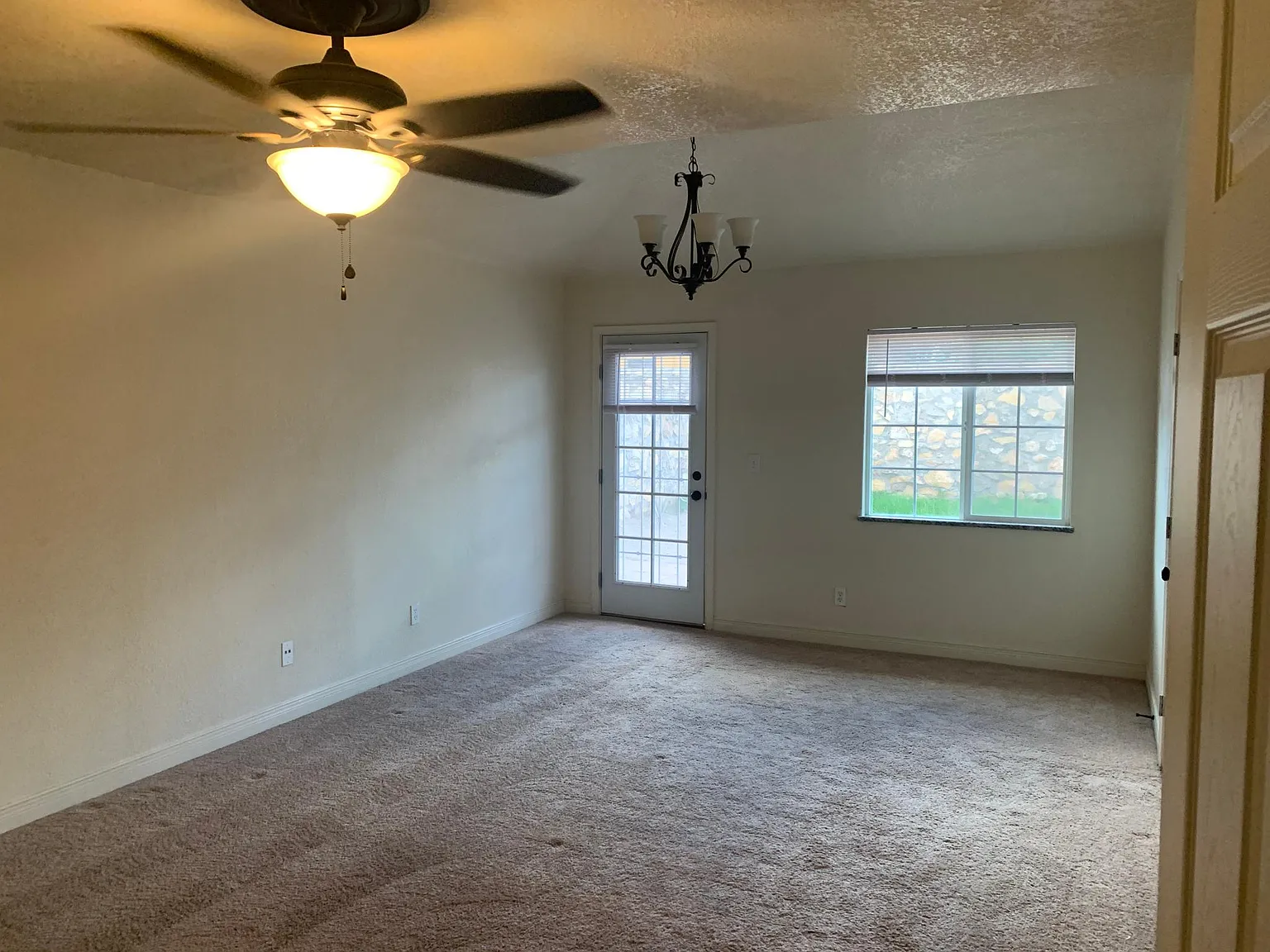 2 bed, 1200 sqft, $1,250 — Photo 4