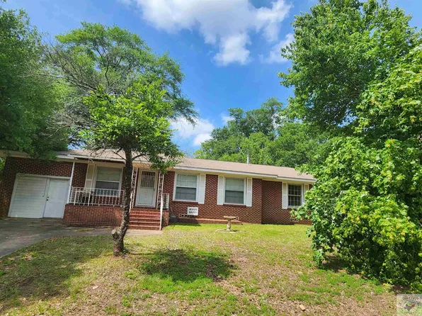 701 Oliver St, Atlanta, TX 75551