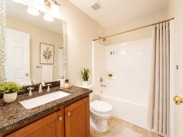 1831 Durwood Ln — Photo 15