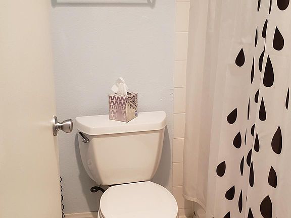 4th image of 13062 Wimberly Sq Unit 44