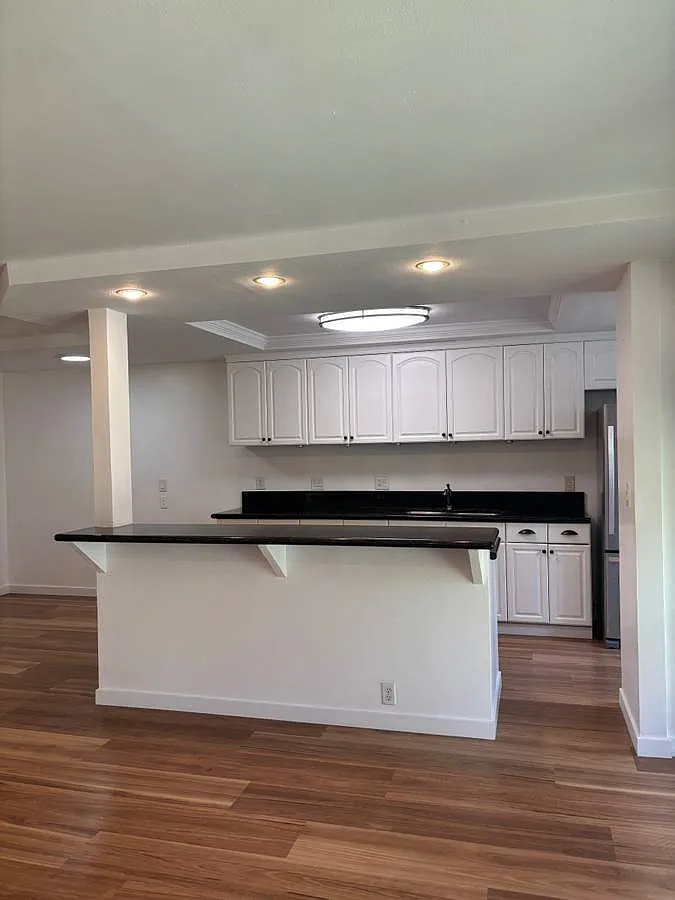 2 bed, 1.5 bath, 940 sqft, $2,800 — Photo 4