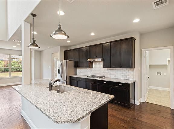 3rd image of 3921 Cozy Pine Dr