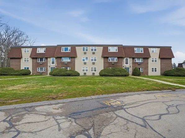 180 Main St APT B34, Bridgewater, MA 02324