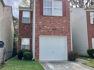 5080 Windsor Forrest Ln, College Park, GA