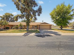 15462 N LAKEFOREST Drive, Sun City, AZ 85351