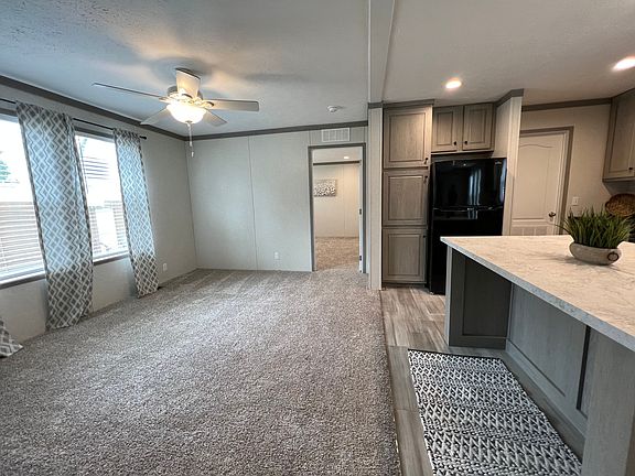 3rd image of 5154 Rhine Dr #22