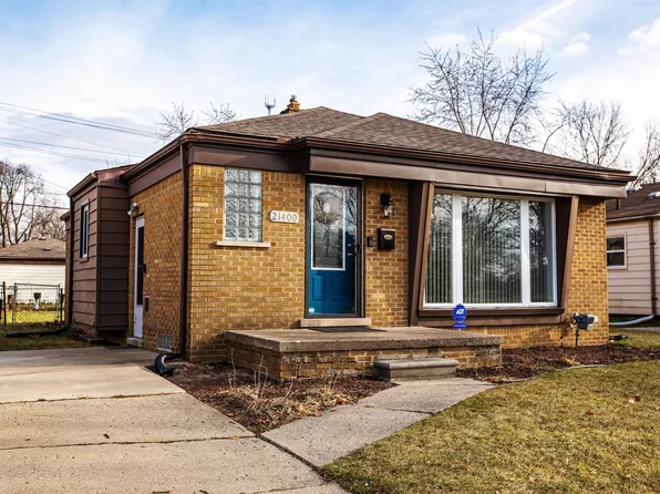 21400 Parklawn St, Oak Park, MI 48237