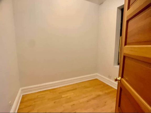 3rd image of 35 Christopher St APT 3D