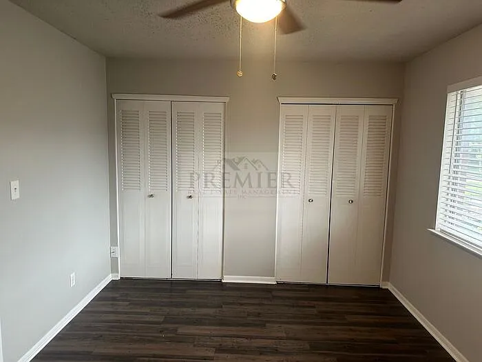 6043 Barton St — Photo 10