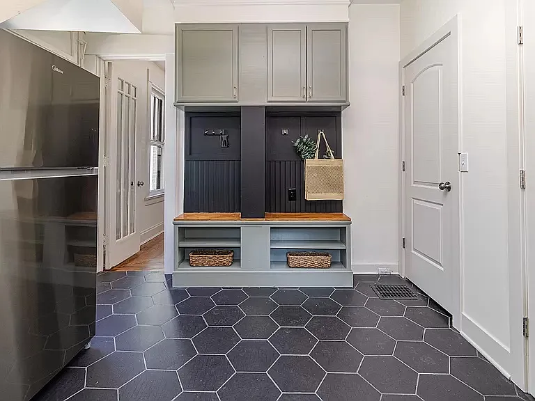 1 bed, 735 sqft, $1,500 — Photo 3