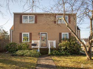 162 Hillcrest Ave, Edison, NJ 08817