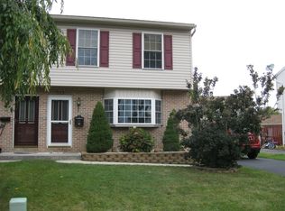 519 E Linden St, Fleetwood, PA 19522