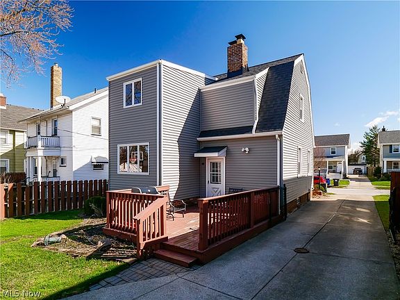 2nd image of 2216 Wascana Ave