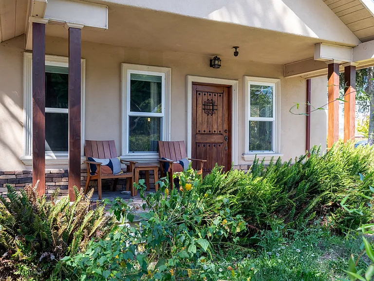 596 Pettis Ave — Photo 26