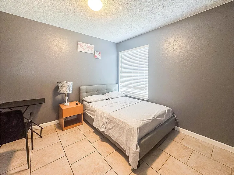 18579 N Lyford Dr — Photo 13