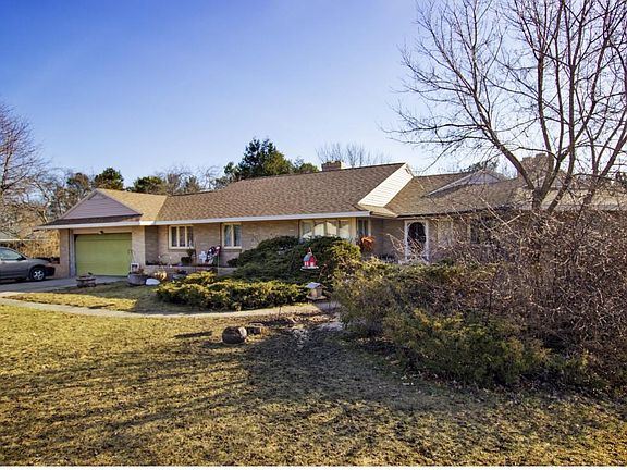2nd image of 712 Magnolia Ct