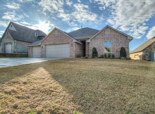 4132 Carmina Dr, Edmond, OK 73034