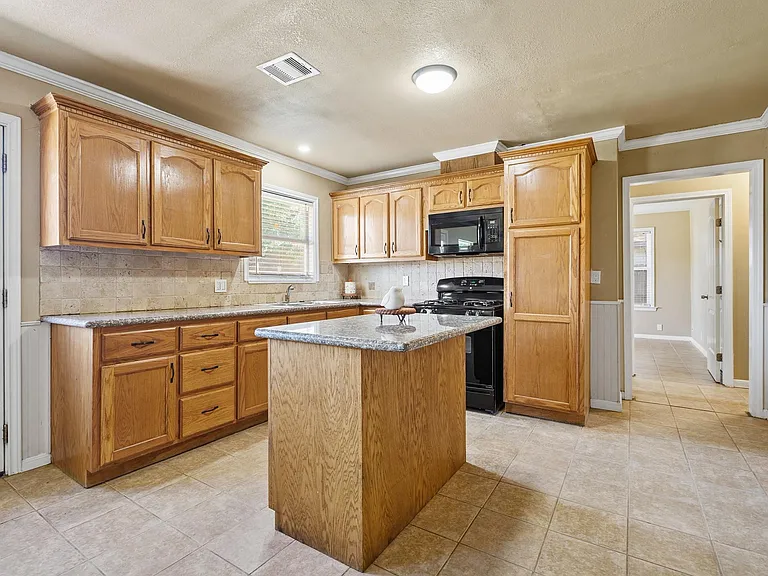 3209 Chestershire Dr — Photo 27