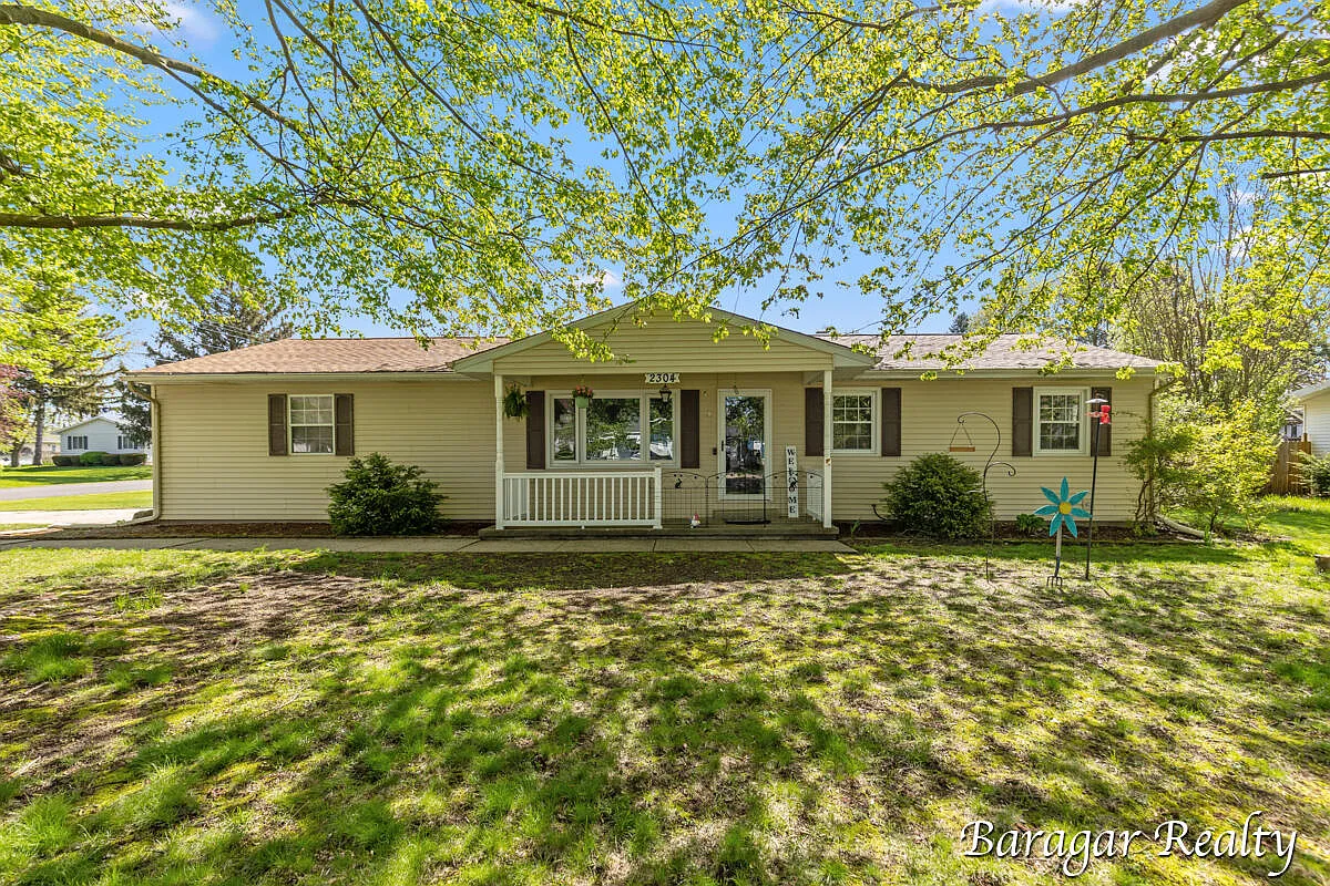 2304 Westover Dr photo 1