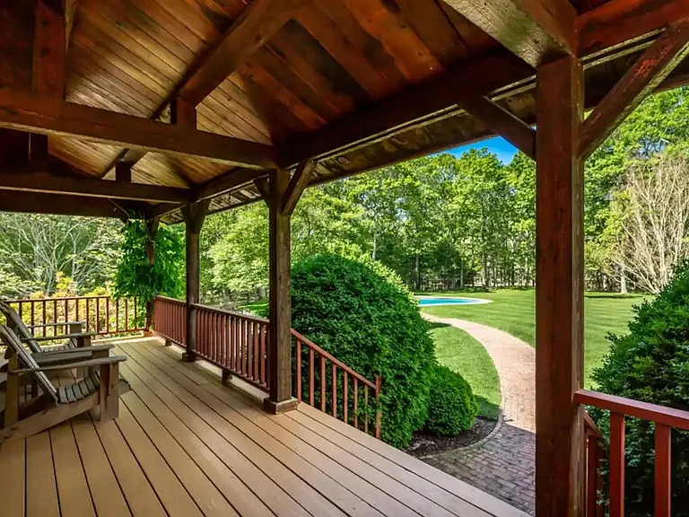 150 Oakview Hwy — Photo 11