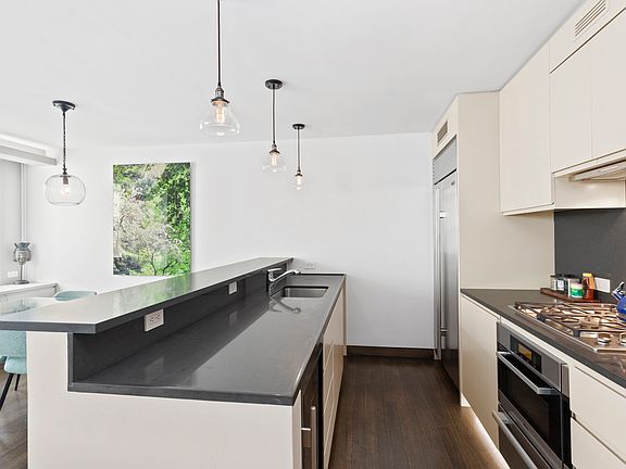 5th image of 30 W 63rd St #23AB