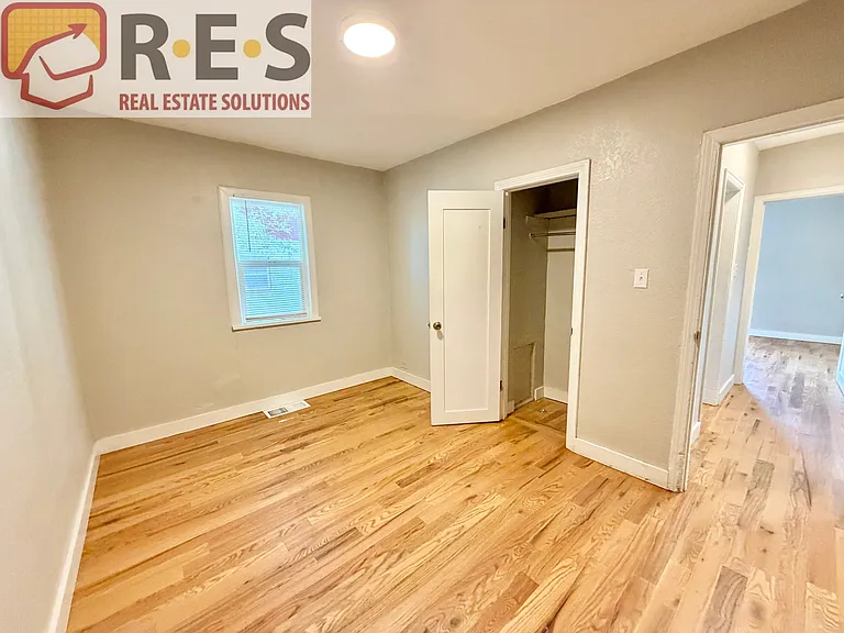 988 Yates St — Photo 10