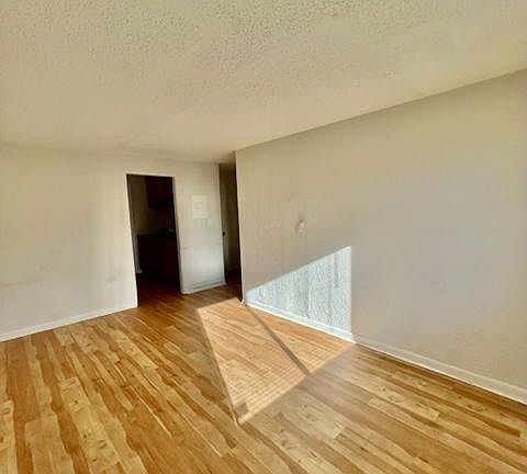 2nd image of 2200 Dayton St #2212