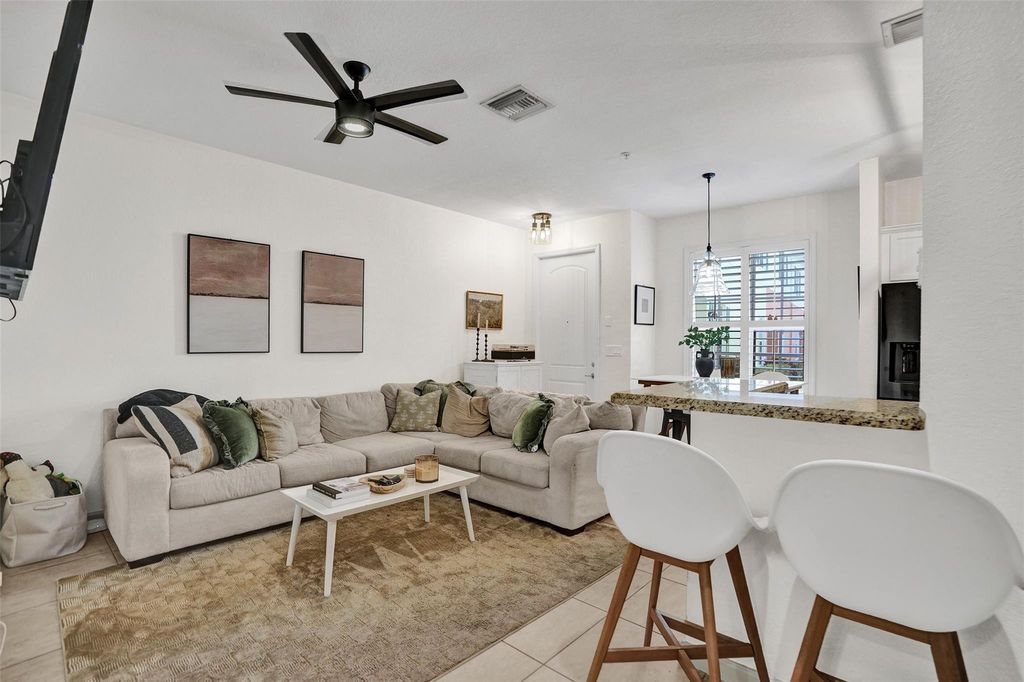159 SW 7TH Court, photo 6