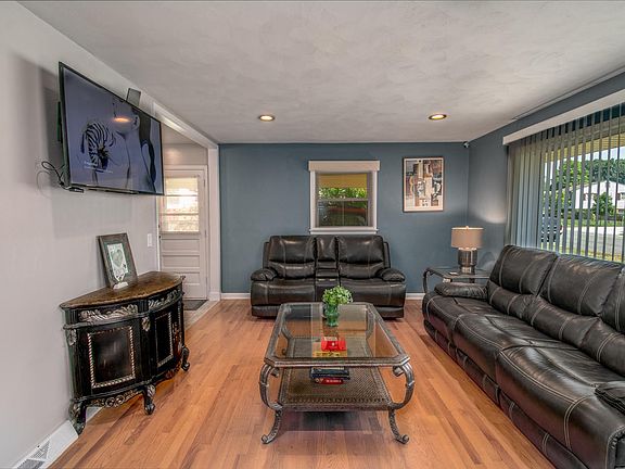 4th image of 6312 Bunker Ln
