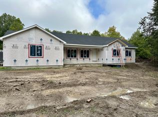 39664 Judd Rd, Belleville, MI 48111