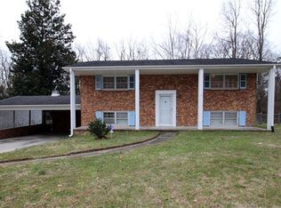 3105 Goodall Dr, Greensboro, NC 27407