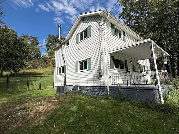3rd image of 1610 Warrendale Bayne Rd