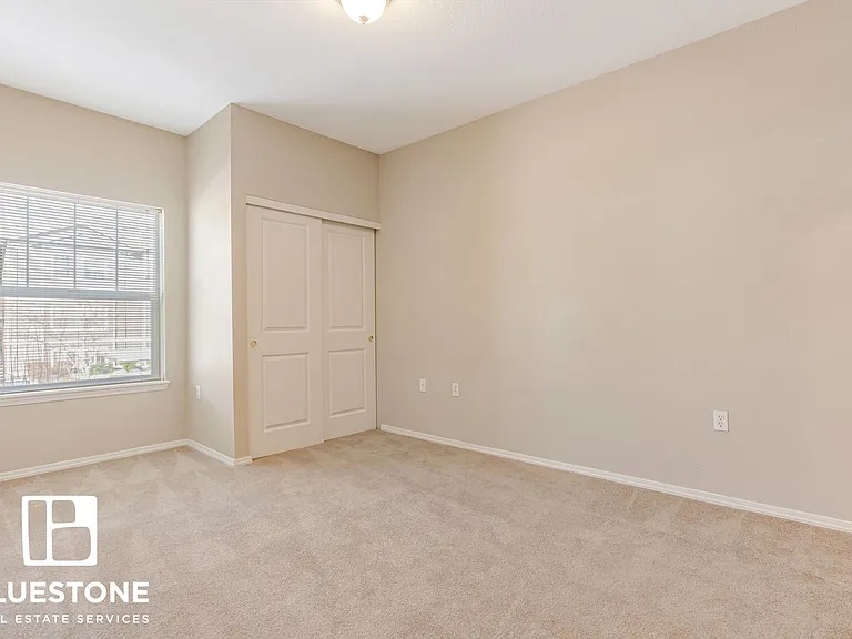 Hawk's Point Apartments — Photo 26