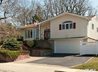 20 Linda Ln, Plainview, NY 11803