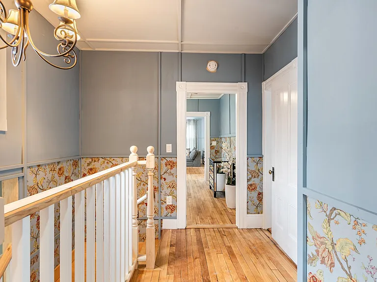 8 Weston St #2 — Photo 15