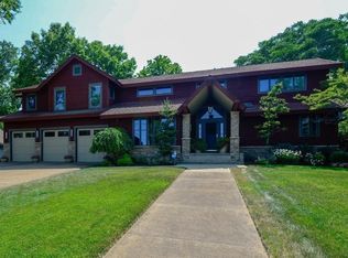 1805 Cedar Point Rd, Sandusky, OH 44870