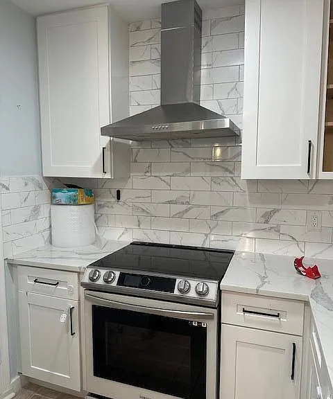2220 NE 68th St #1023 — Photo 13
