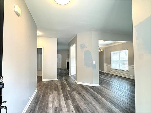 4th image of 4465 Ambassador Way