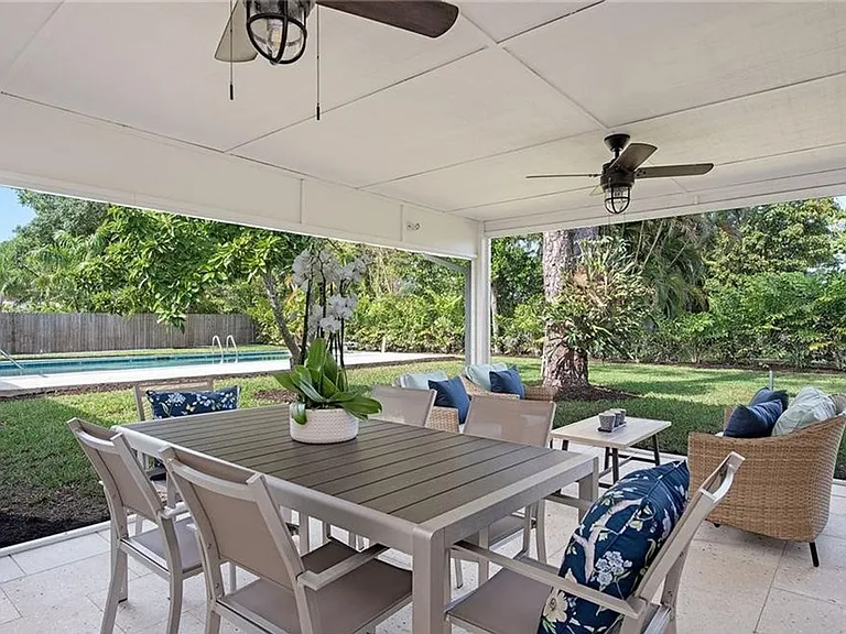 1281 Diana Ave — Photo 20