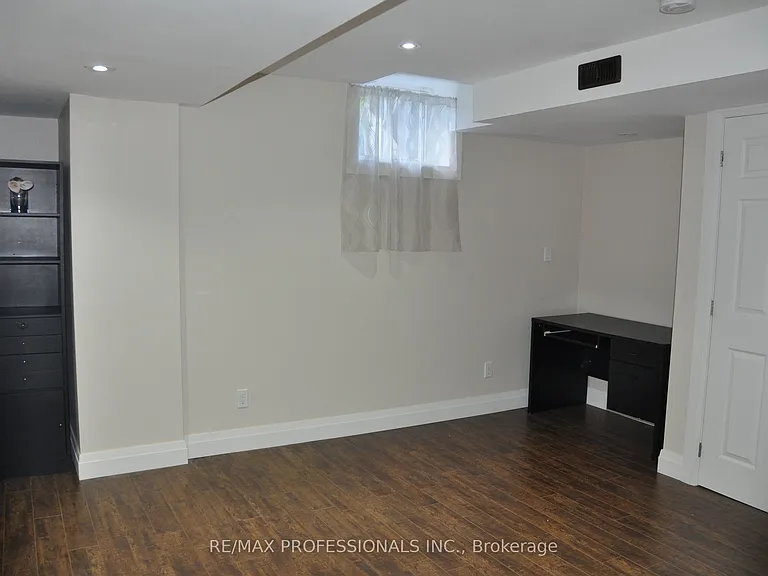 4889 Potomac Ct #BASEMENT — Photo 7