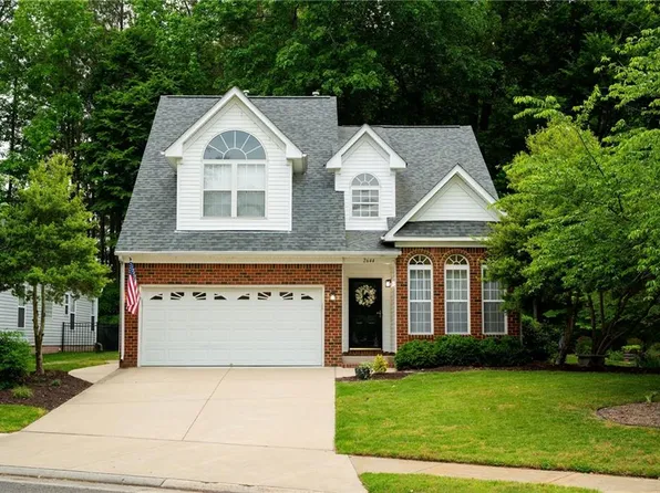 2644 Einstein Dr, Virginia Beach, VA 23456