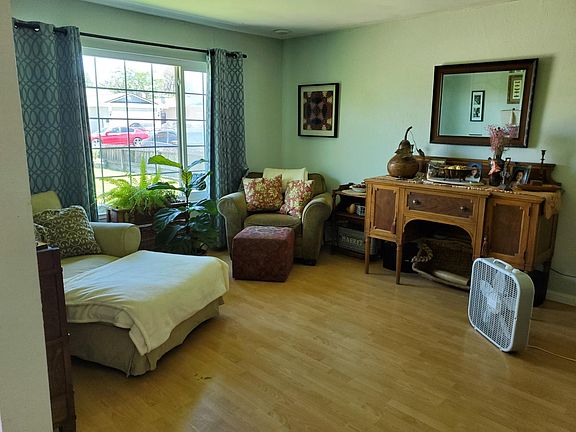 Front Sitting Room