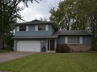 572 Robinwood Ave, Sheffield Lake, OH 44054